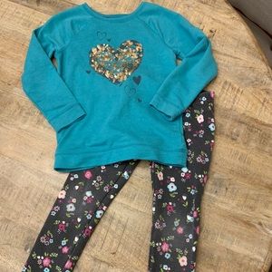 Heart sweatshirt outfit with floral leggings